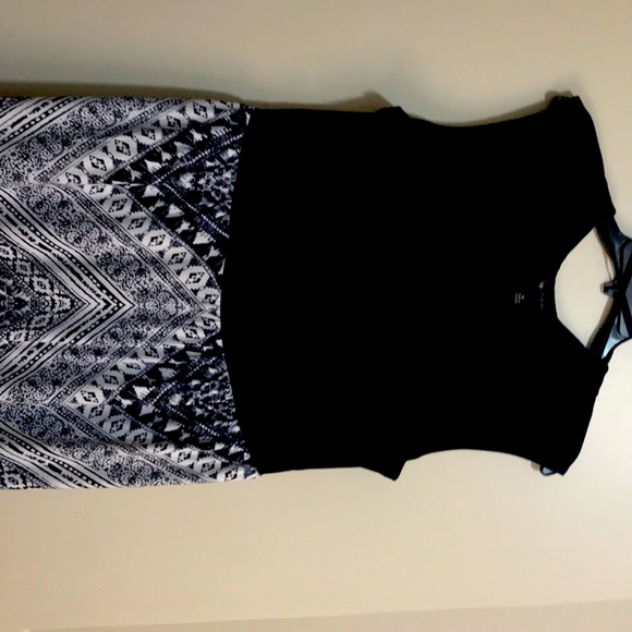 Long dress - Picture 1 of 6